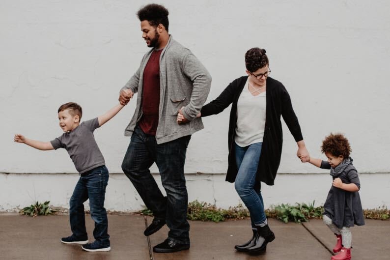 8 Ways To Entertain Family.jpg